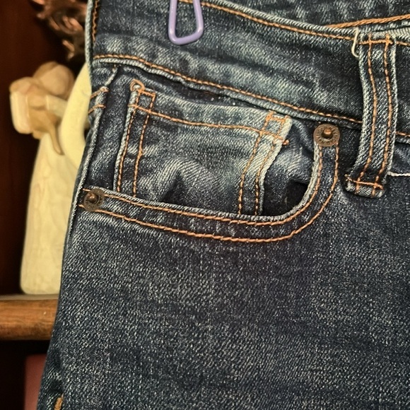 OLD NAVY Medium Wash Slightly Distressed The Sweetheart Jeans, Sz 10 Reg, GUC. - Picture 4 of 10